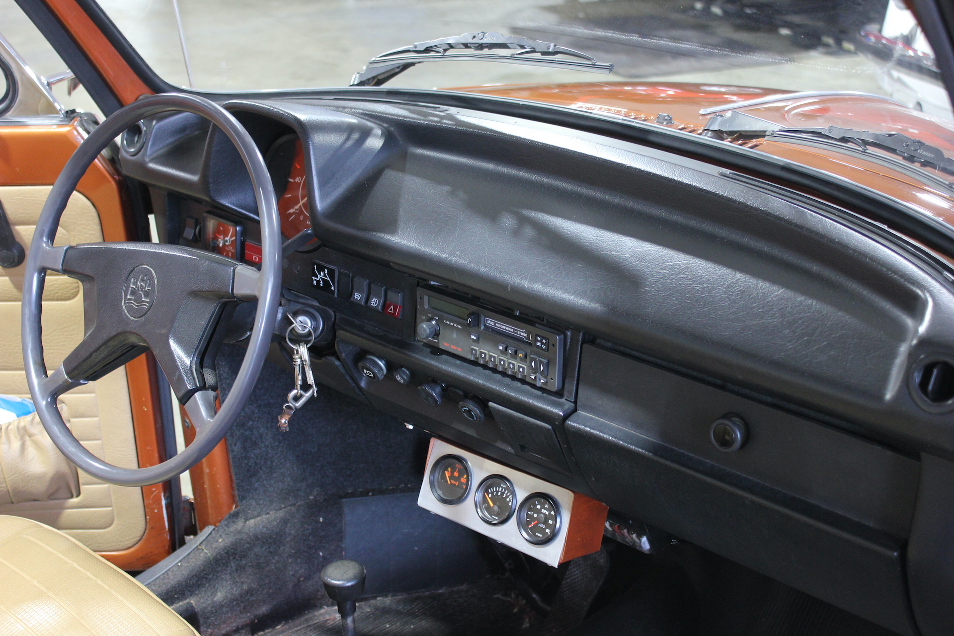 VW Käfer Cabrio 1303 LS brazilbraun/metallic aus 2.Hand - Image 10