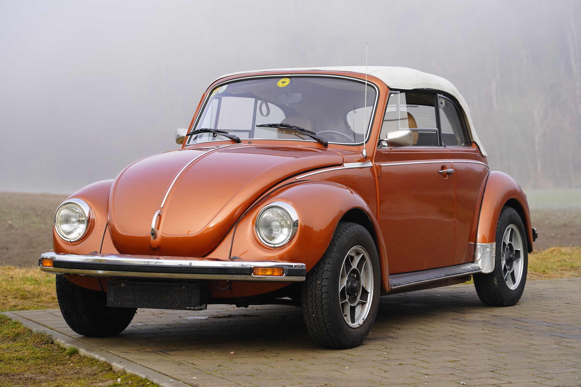 VW Käfer Cabrio 1303 LS brazilbraun/metallic aus 2.Hand – Bild 18