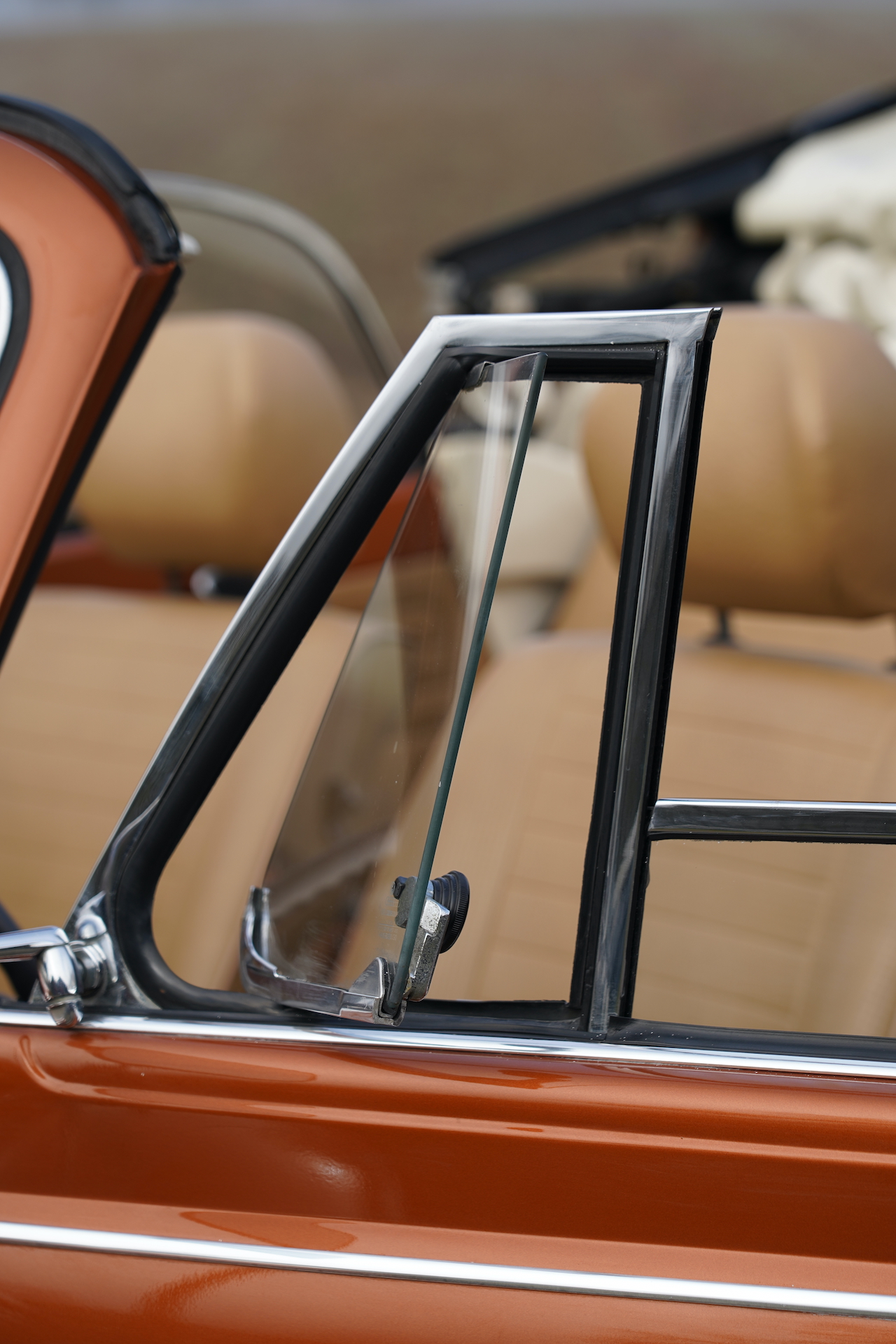 VW Käfer Cabrio 1303 LS brazilbraun/metallic aus 2.Hand – Bild 8