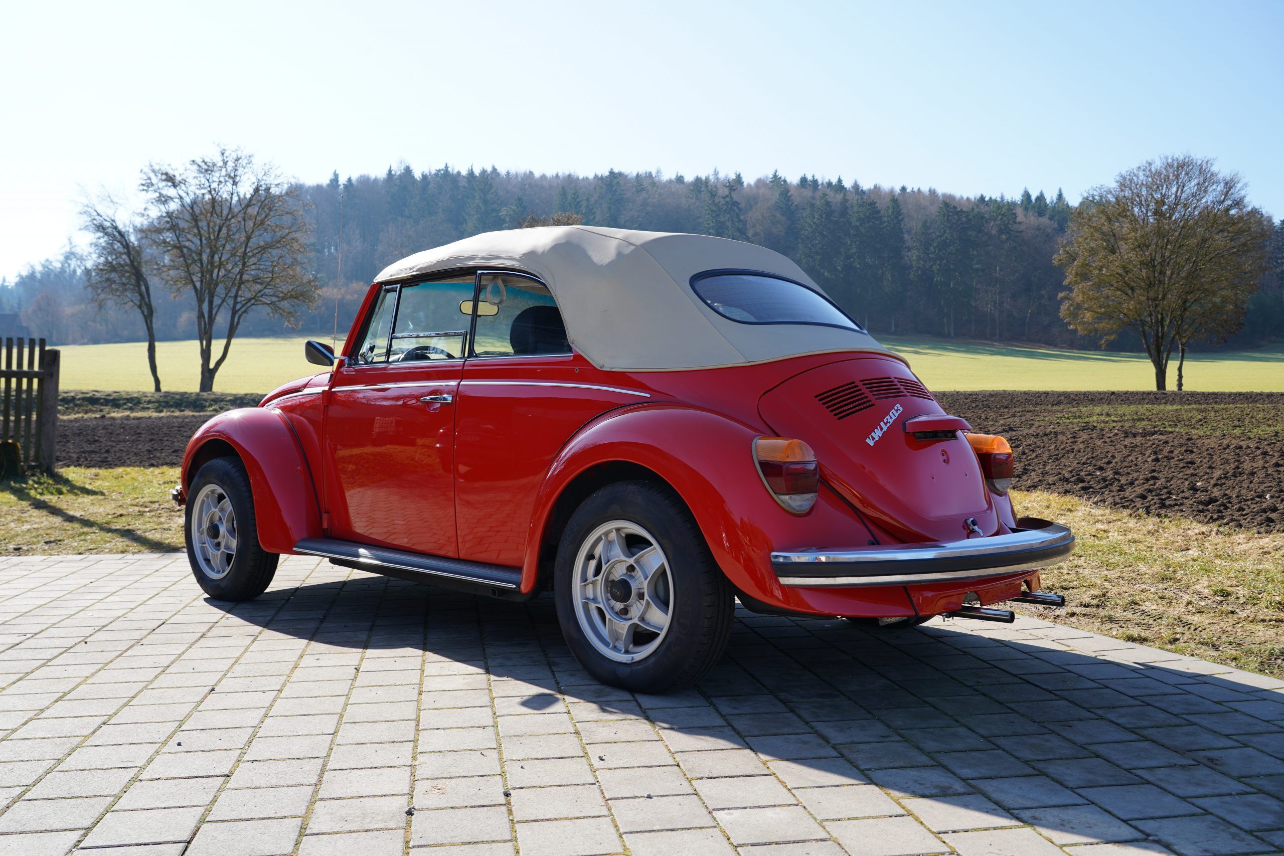 VW Käfer Cabrio 1303 LS - Image 21