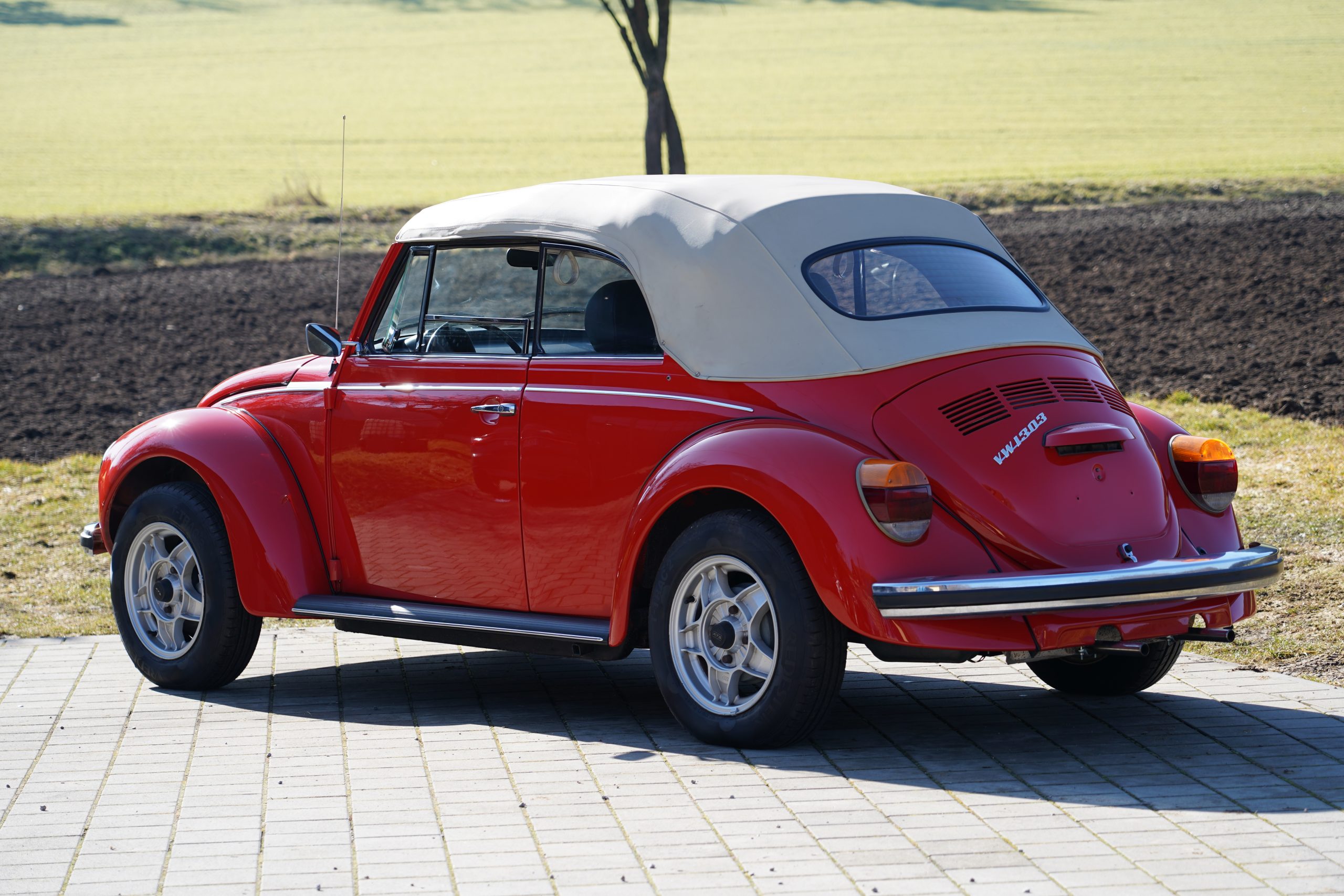 VW Käfer Cabrio 1303 LS - Image 20