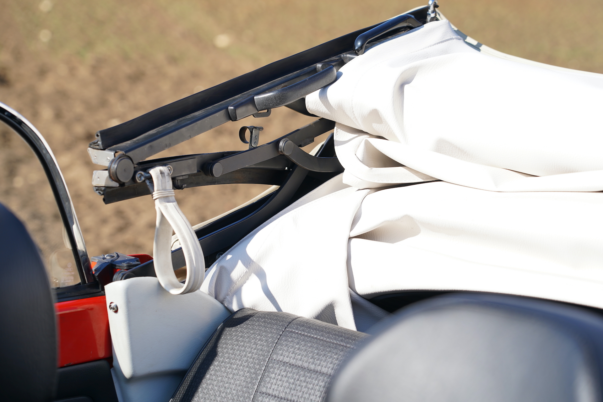 VW Käfer Cabrio 1303 LS - Image 11